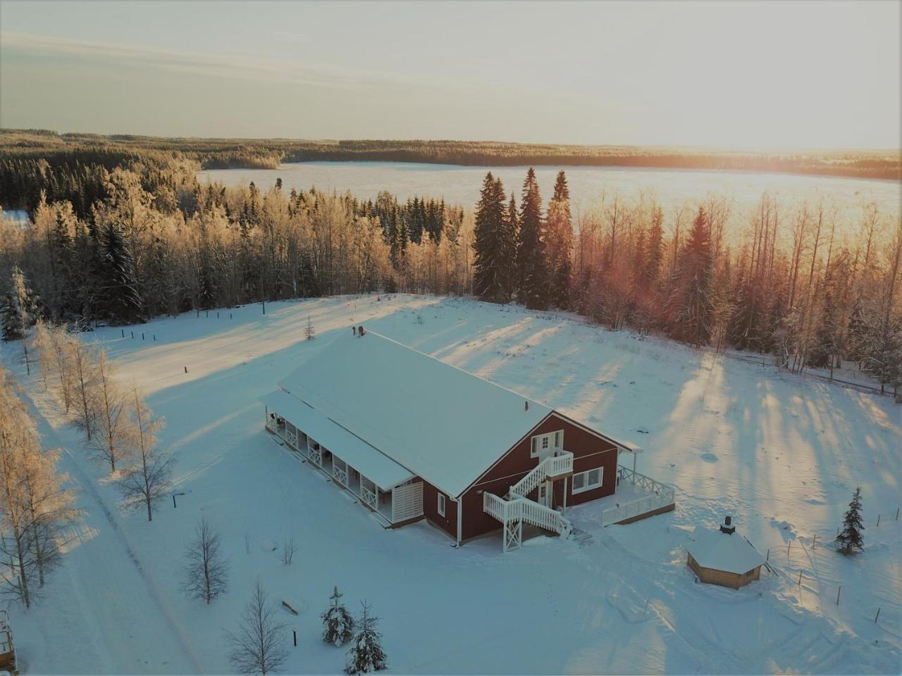 Valkeisen Loma Villa Ahtari Exterior photo